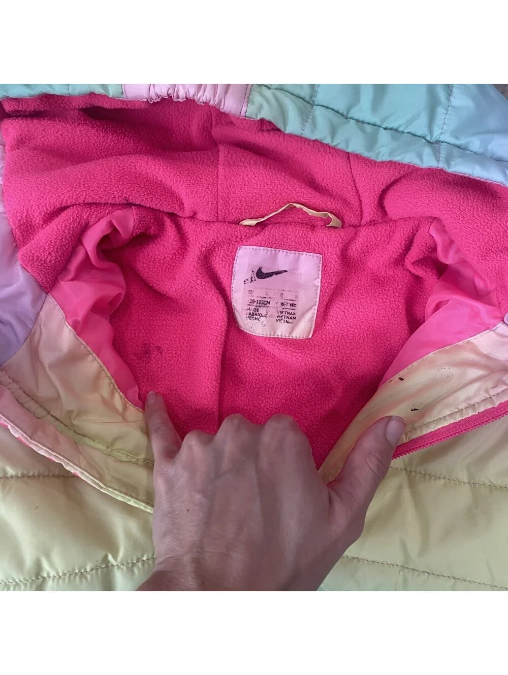Nike Rainbow Kids Jacket Size 6-7 Years Girls Hooded